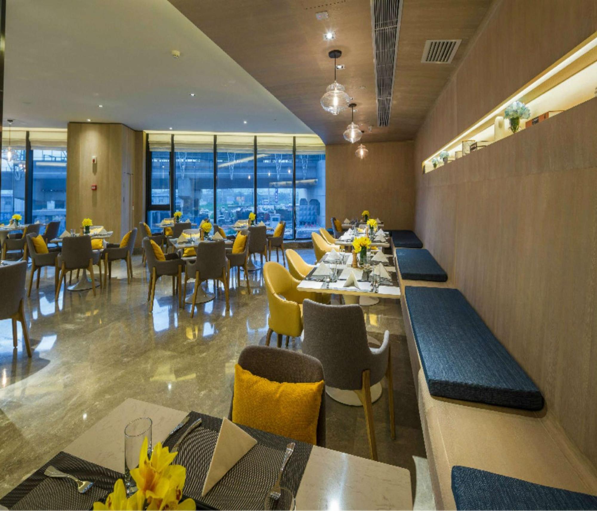 Hilton Garden Inn Zhongshan Guzhen Bagian luar foto
