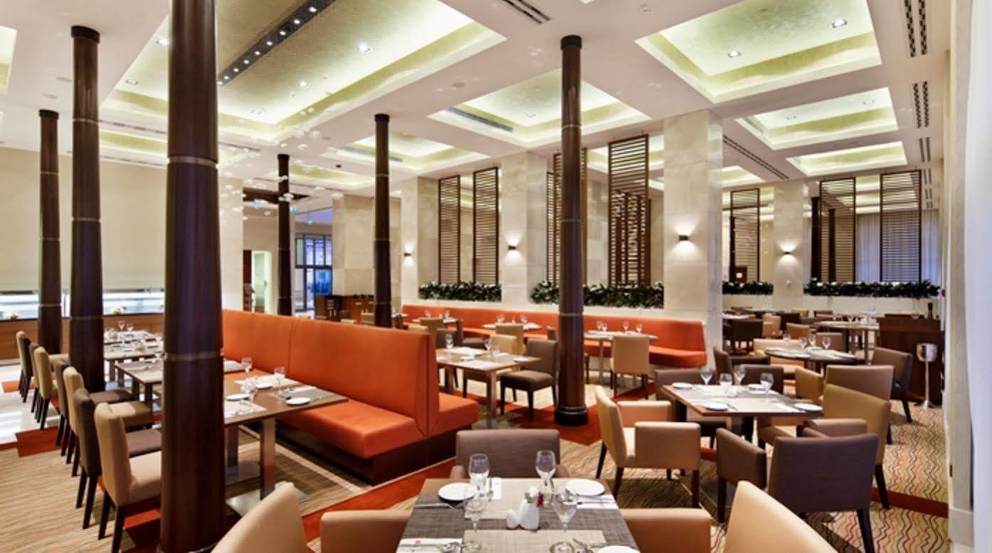Hilton Garden Inn Zhongshan Guzhen Bagian luar foto
